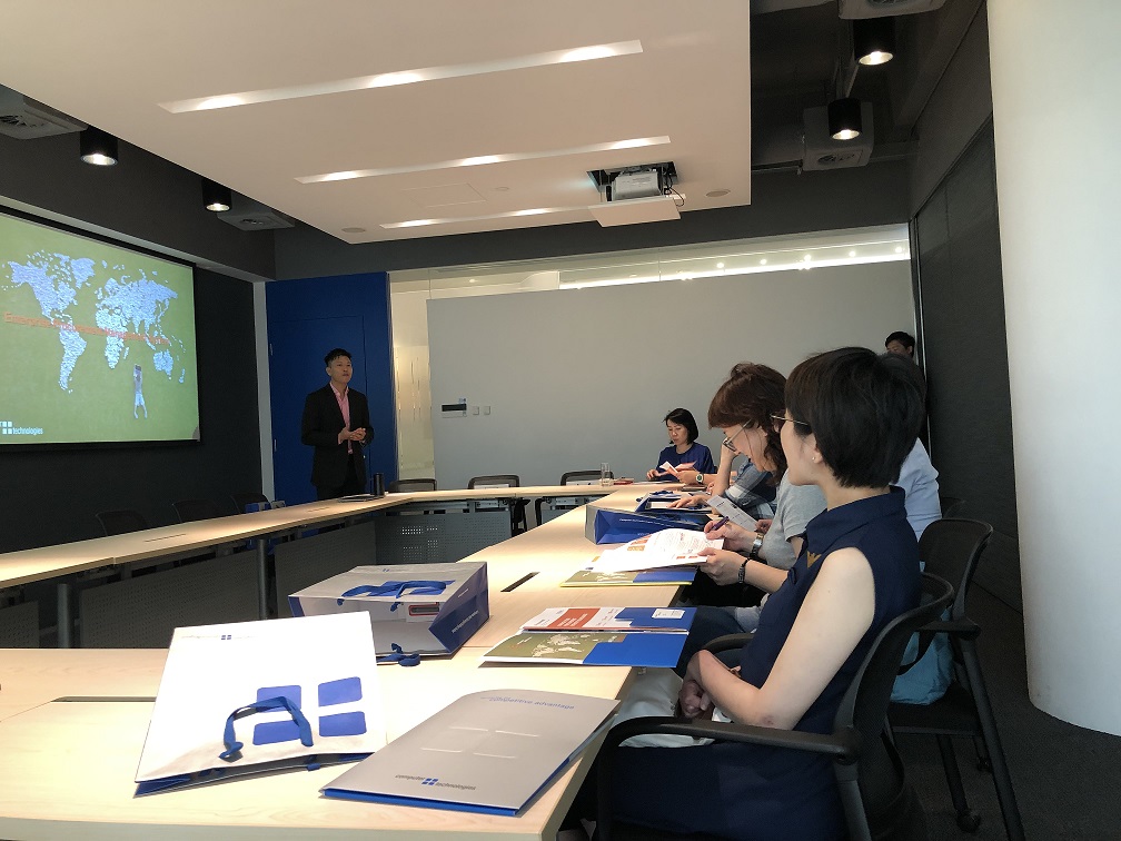 Visit to Cyberport – Enterprise Solution Show on 17 May 2019 (Friday)